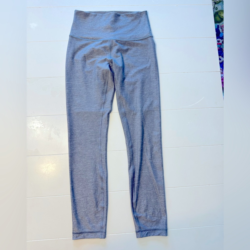 Size 4 Lululemon wonder under gray leggings